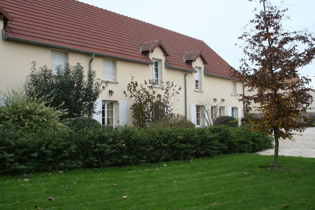 La Croix De La Jarrie Villa Chatres  Exterior photo